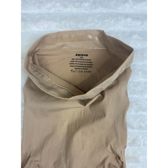 SKIMS High Waist Sculpting Shorts Nude Size L | Seamless Shapewear Control - Picture 4 of 4